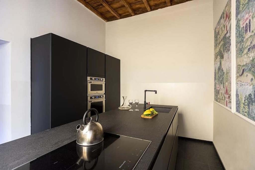Romac Baullari Ii 4bdr Near Campo De Fiori Appartamento